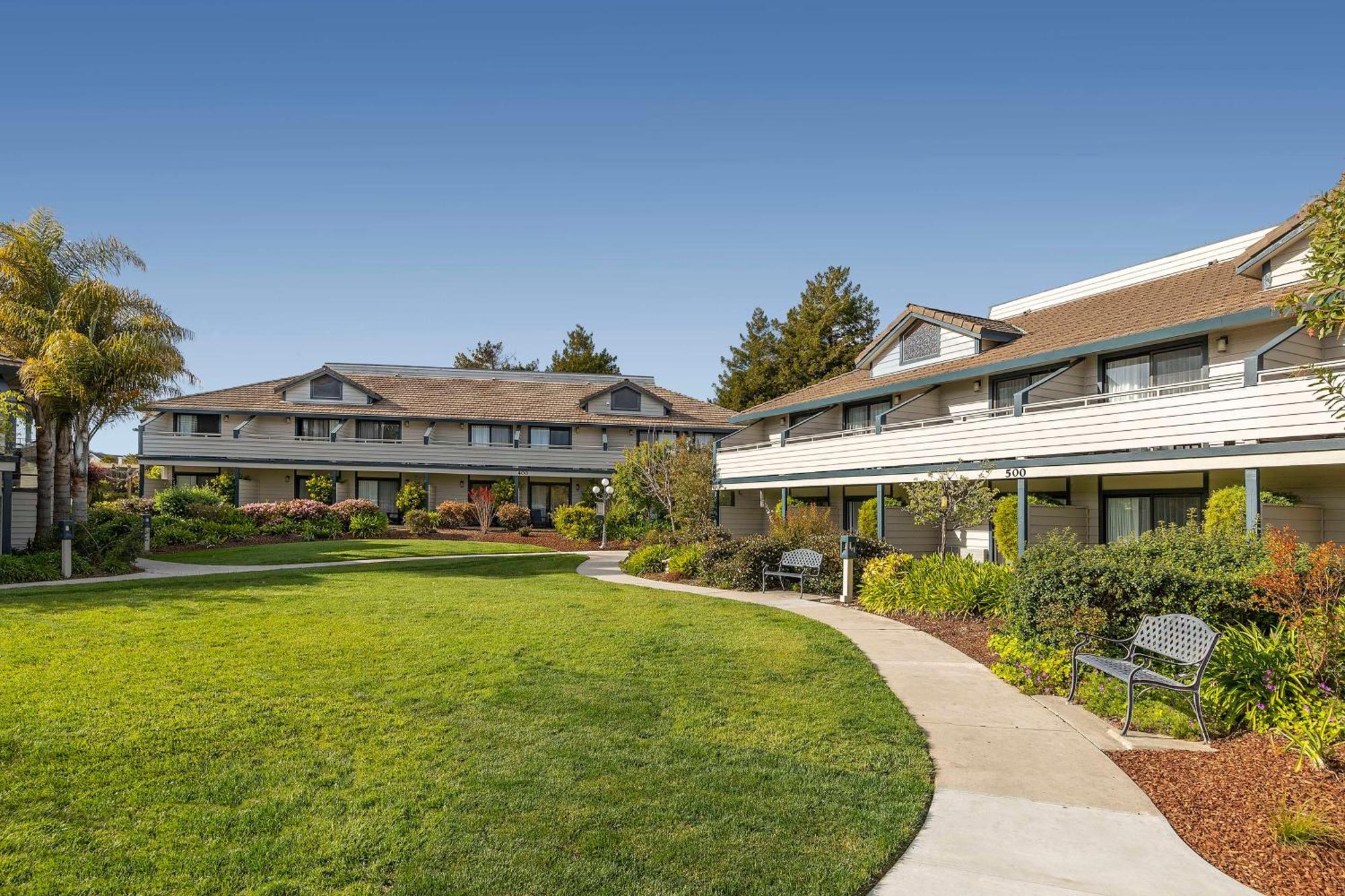 Seacliff Inn Aptos, Tapestry Collection By Hilton Exteriör bild