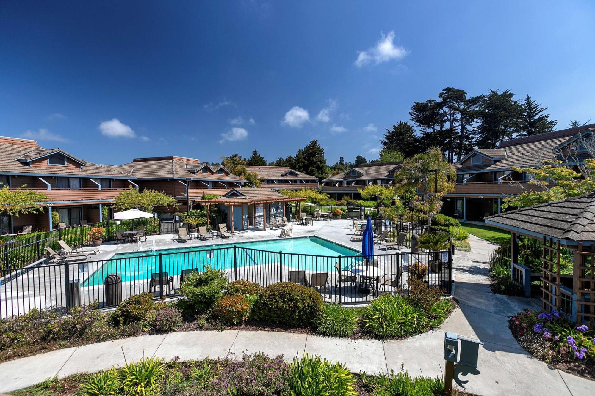 Seacliff Inn Aptos, Tapestry Collection By Hilton Exteriör bild